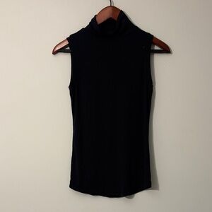 Kit and Ace Black Sleeveless Mock Neck Tank